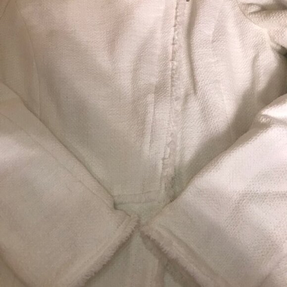 White House Black Market Women's White Tweed round neck Jacket Frayed Edges Sz 6 - Picture 11 of 14
